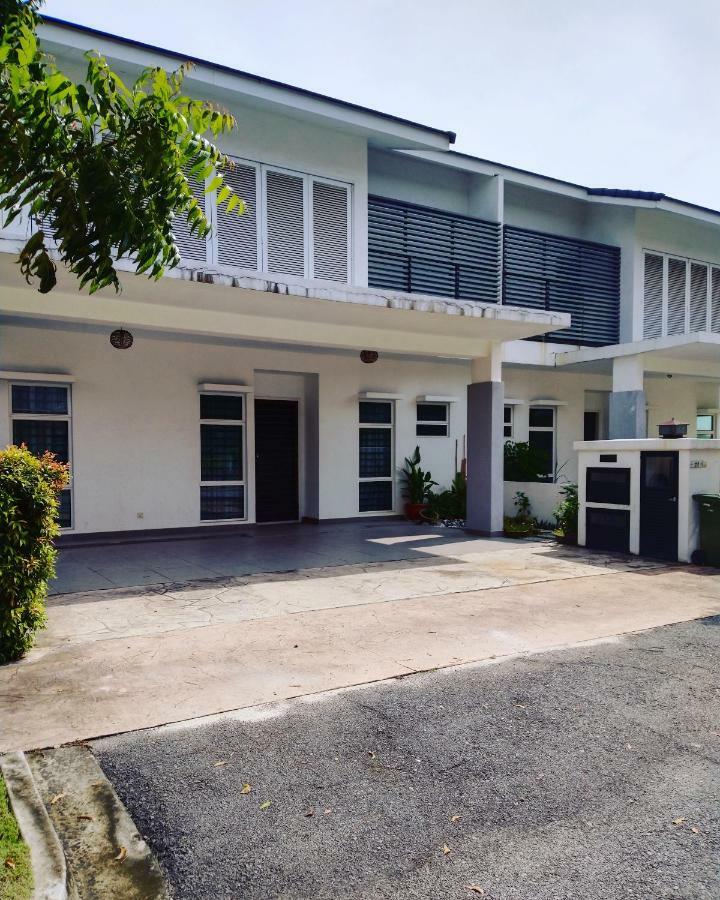 Juniper Homestay Putrajaya Presint 11 Zewnętrze zdjęcie